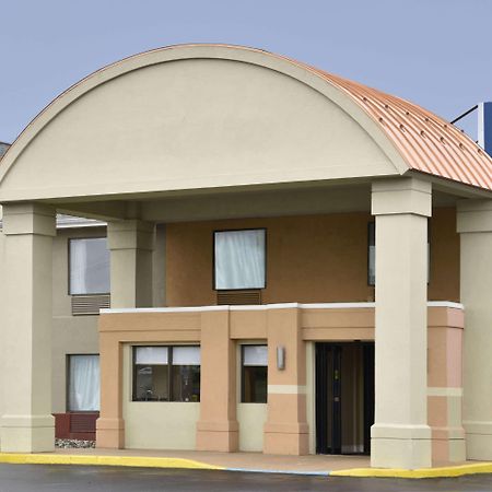 Howard Johnson By Wyndham Allentown/Dorney Hotel & Suites Exterior foto
