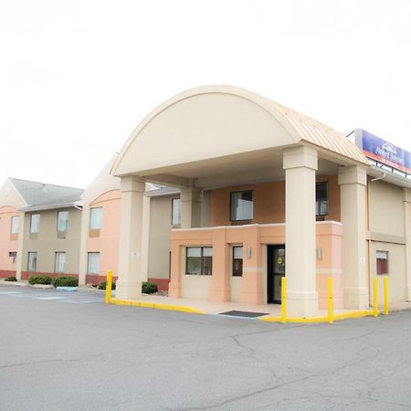 Howard Johnson By Wyndham Allentown/Dorney Hotel & Suites Exterior foto